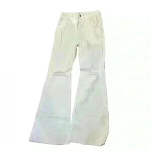 L&M STRETCHY FLARED WHITE JEANS